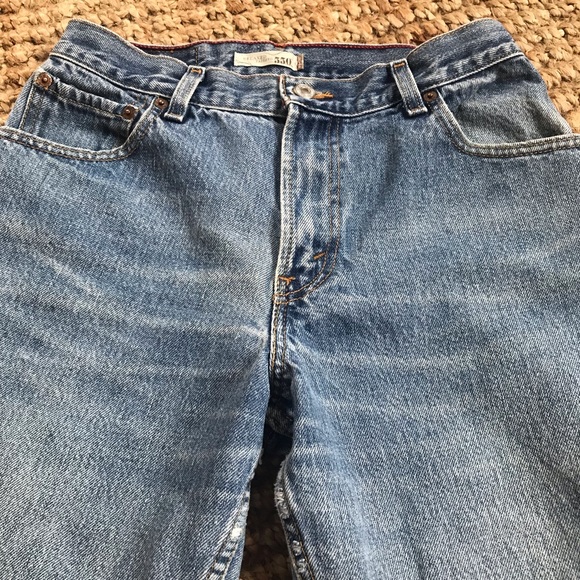 Perfectly Worn Levi’s Mom Jeans - Picture 5 of 7